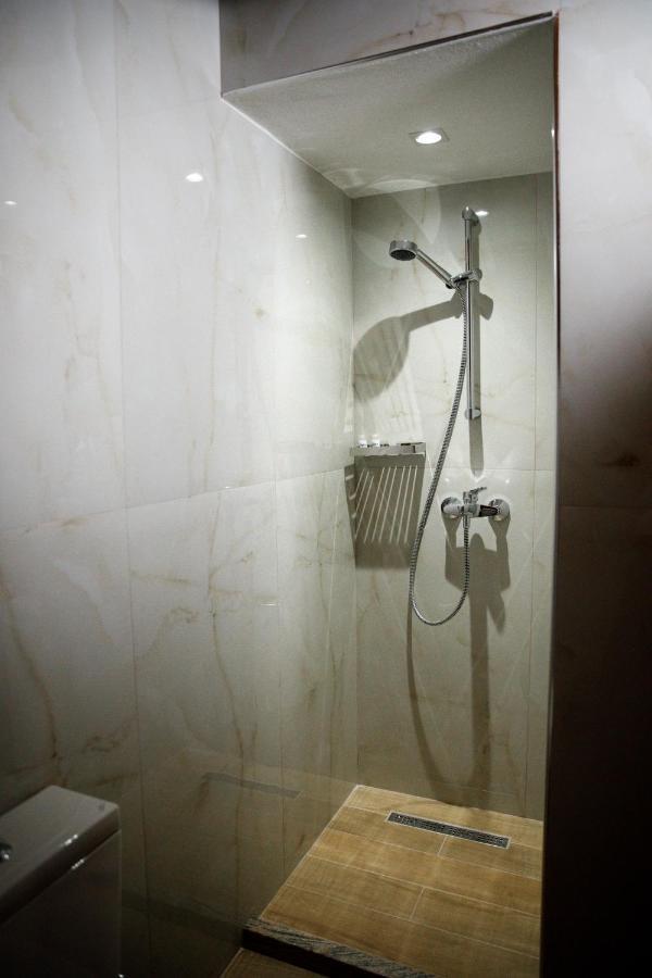 Hotel Sarajet 1821 จีโรคาสเตอร์ ภายนอก รูปภาพ
